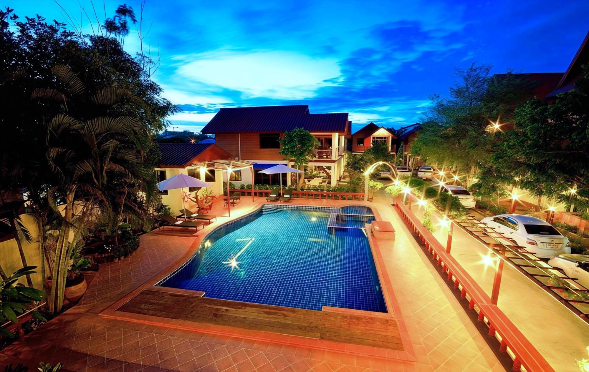 Avila Resort Pattaya Jomtien Beach Exterior photo
